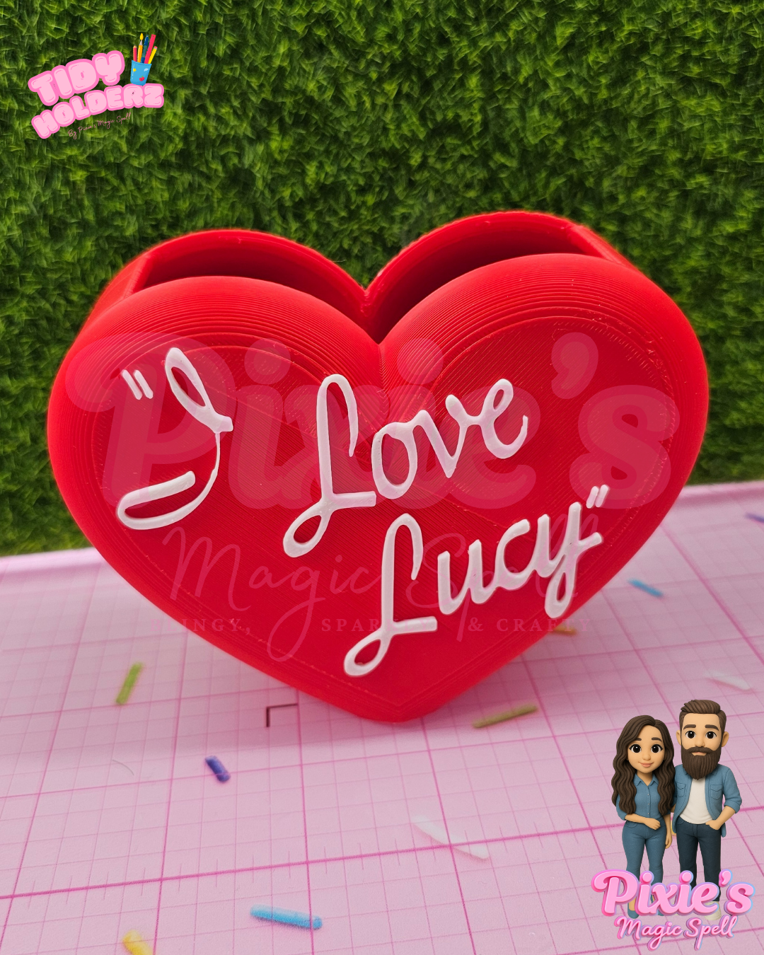 I π Lucy Tidy Holder