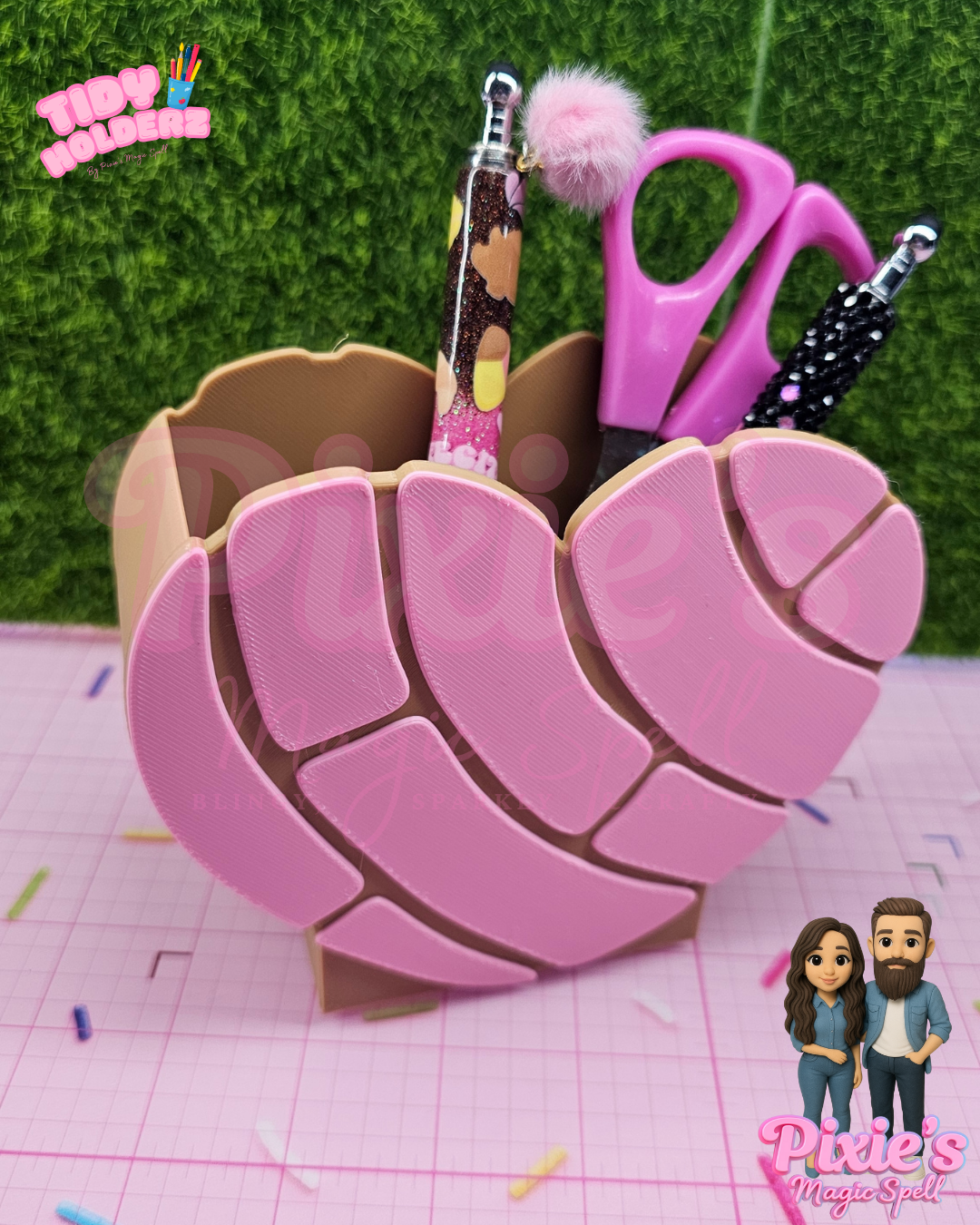 Conchita Love Tidy Holder