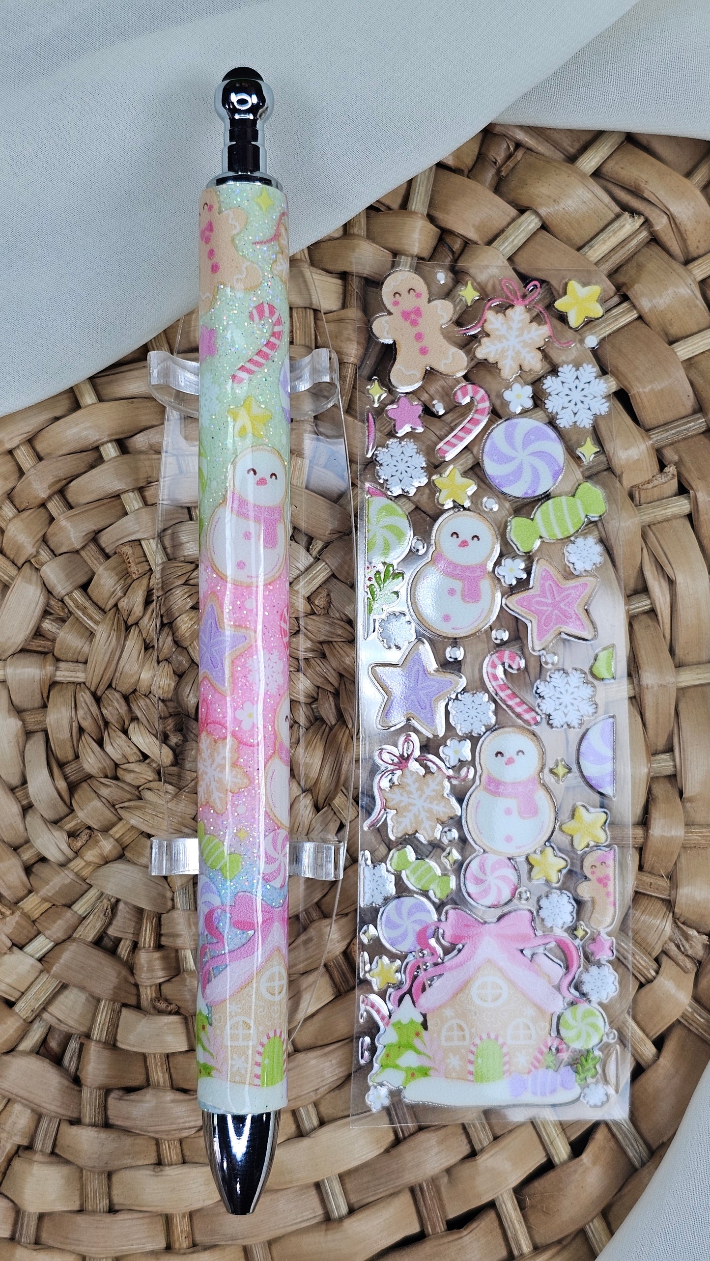 Gingerbread House Pen