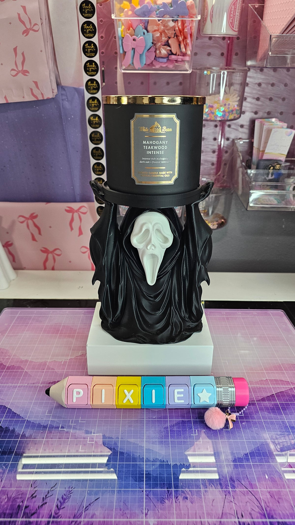 A Killer Glow Candle Stand Holder